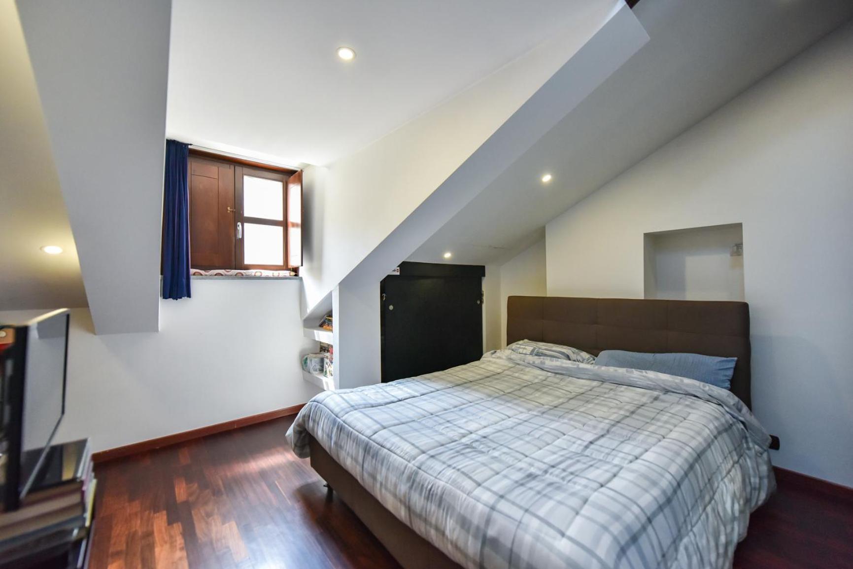 Modern Apartment Piazza Statuto Porta Susa Fs Turin Exterior photo