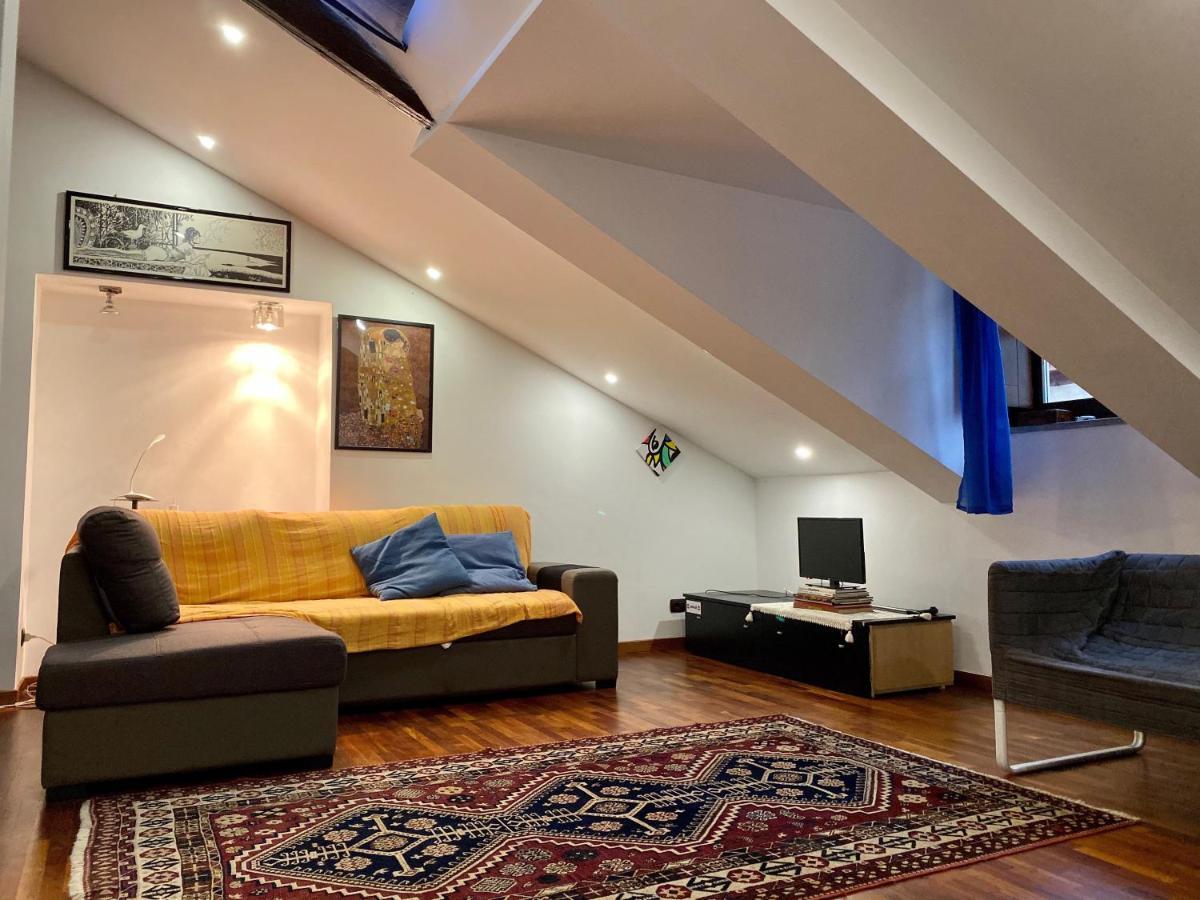 Modern Apartment Piazza Statuto Porta Susa Fs Turin Exterior photo